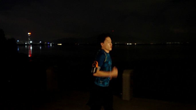 夜晚跑步 运动 奔跑 锻炼 奋斗 激情