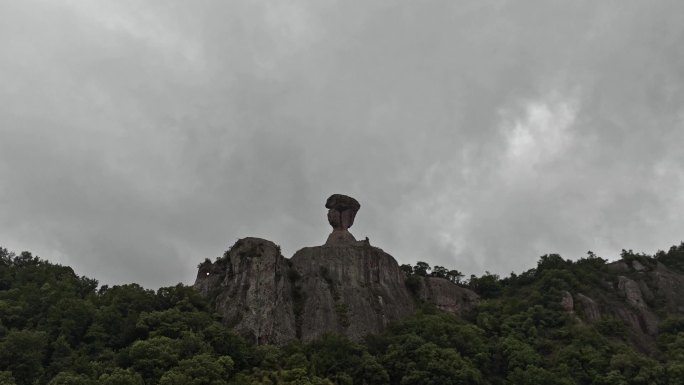 温岭石夫人