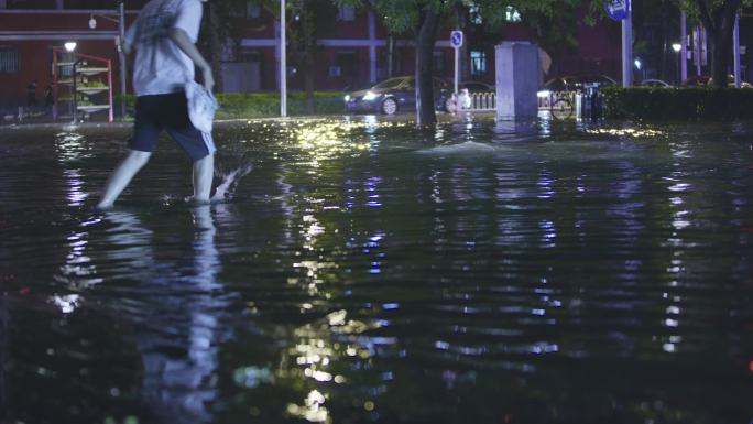 北京暴雨街道4