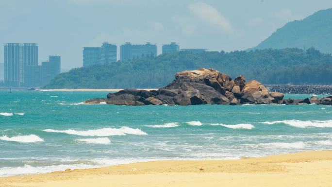 4K拍摄海南沙滩夏天产生的热浪