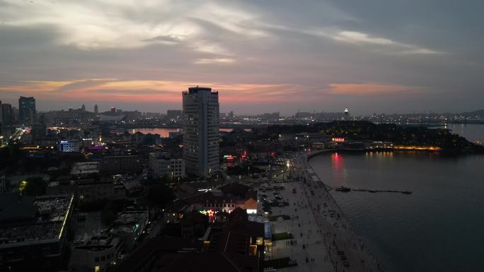 航拍烟台滨海广场夜景