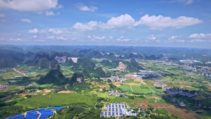 航拍广西柳州喀斯特风光螺蛳粉小镇