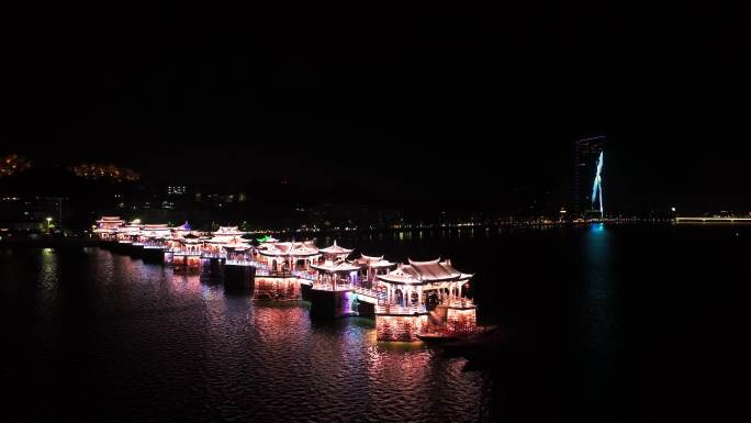 中国广东省潮州市广济桥夜景风光