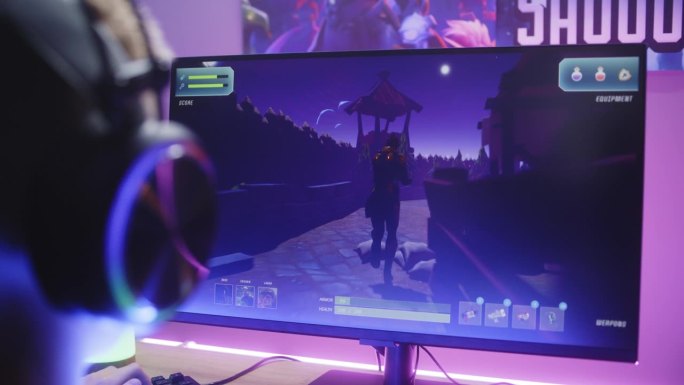 玩家喜欢在家里的电脑上玩在线视频游戏