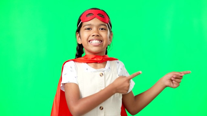 超级英雄，点和脸的孩子在绿色屏幕上的幻想，cosplay服装和漫画人物。女孩的力量，英雄模型和孩子的