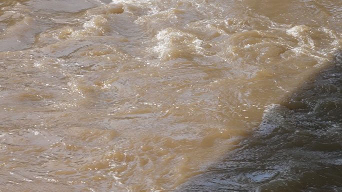 山洪洪水泄洪水土流失 洪水泛滥