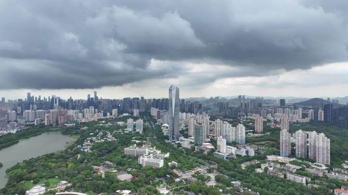 深圳南山区台风暴雨极端天气