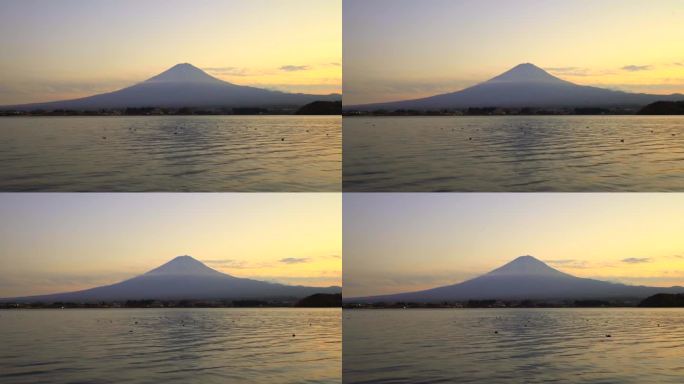 川口湖和富士山的黄昏