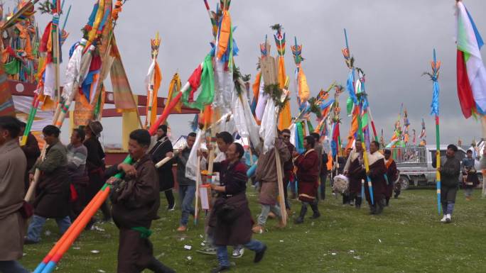 节日庆典高原风情藏族插箭活动