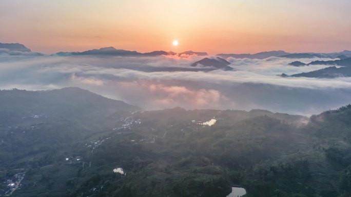 唯美壮观日出群山自然风景航拍延时视频素材