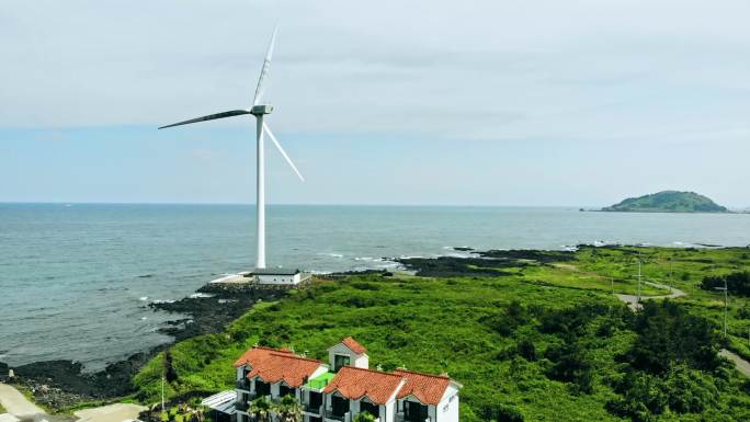 海边风力发电机 穿过风叶 新能源