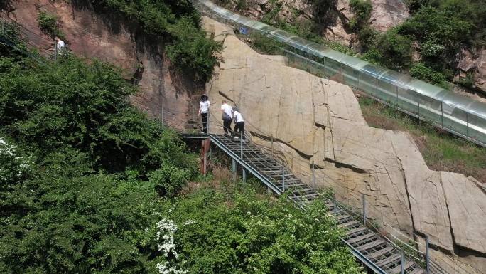 航拍 石家庄 满天花溪谷 风景 山 车队