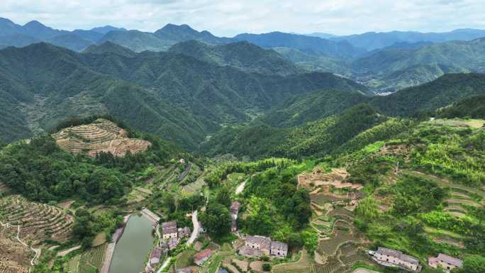 航拍浙江丽水松阳乡村梯田田园风景