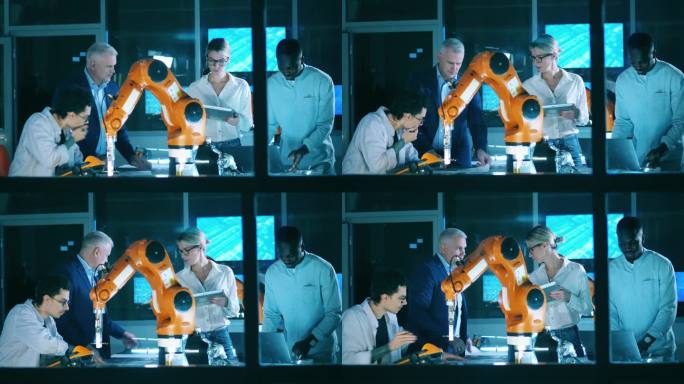 一组研究人员正在研究一个机器人