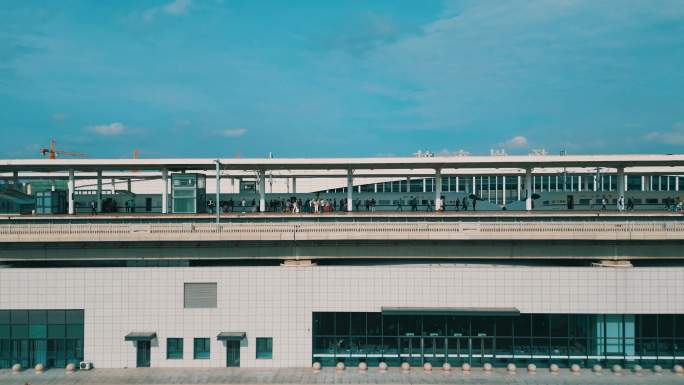 扬州东高铁站地铁平移视角