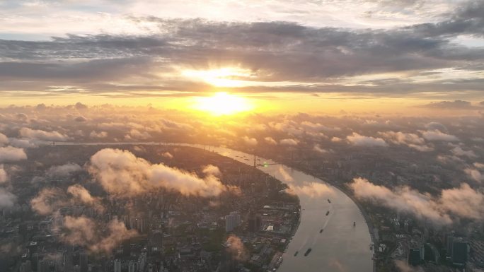 黄浦江 云层 日出 江面 河流 城市穿云