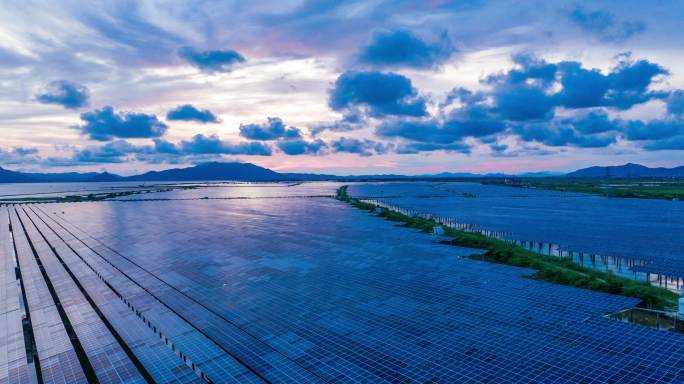 4k太阳能鱼塘光伏发电清洁能源航拍延时