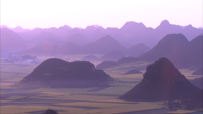 金鸡峰日出，朝阳升起