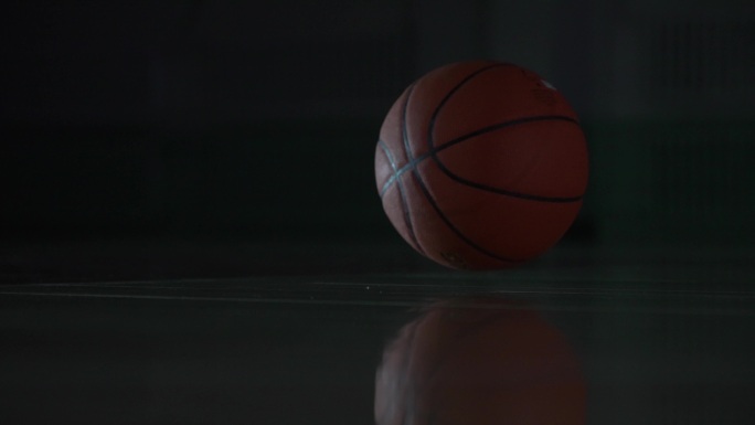 4k篮球光影意向镜头脚步篮球宣传