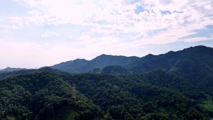 航拍晨曦中的西湖名胜风景区西湖群山