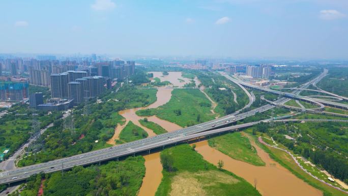 黄色的河水 航拍 污染 城市大桥