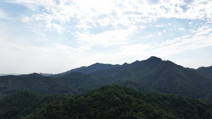 航拍晨曦中的西湖名胜风景区西湖群山