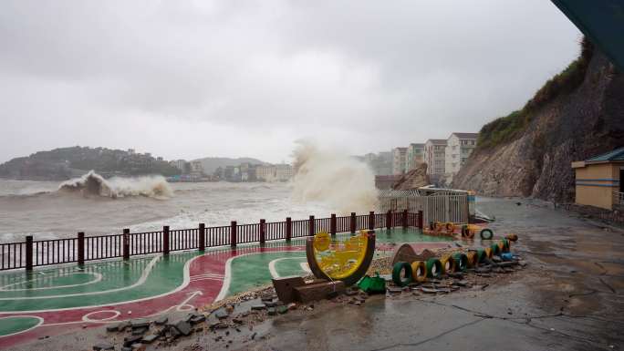 台风，台风天气，石塘半岛狂风大雨交加