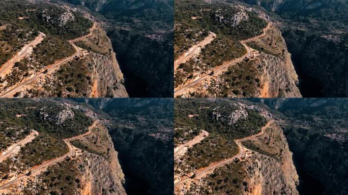 无人机拍摄的蜿蜒山路