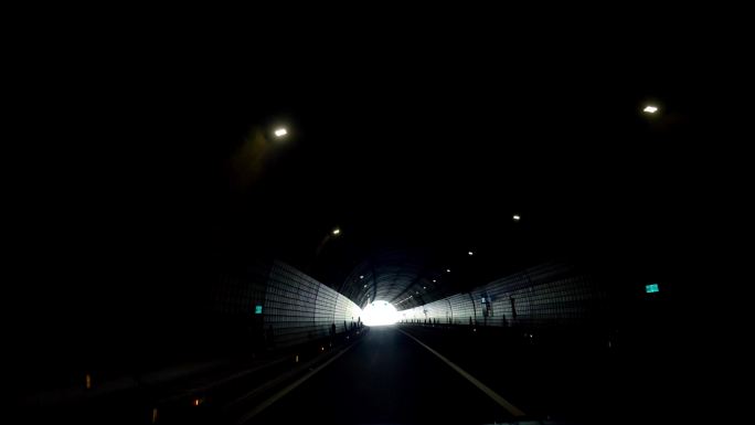 隧道 山洞 穿梭 马路 交通 高速 4K