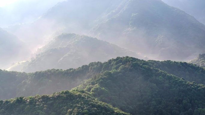 航拍西湖名胜风景区西湖群山晨曦