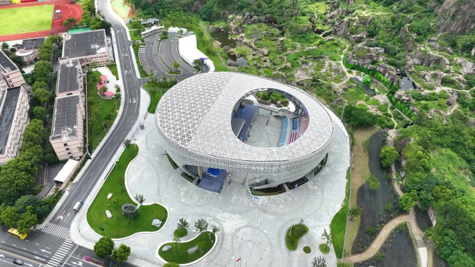 绍兴柯桥羊山攀岩中心