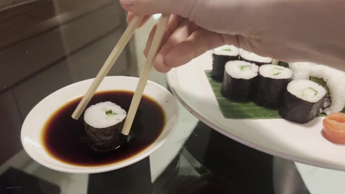 正宗筷子用餐:拥抱日本烹饪传统