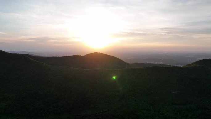 乡村夏日稻田傍晚风光