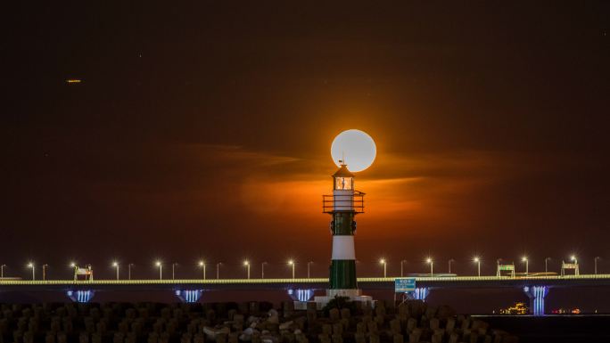 珠海市九洲港码头灯塔月升城市景观延时影像