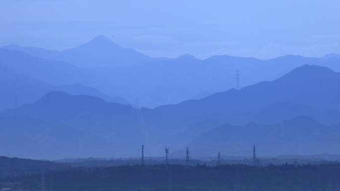 从枥木县公署看到的山景