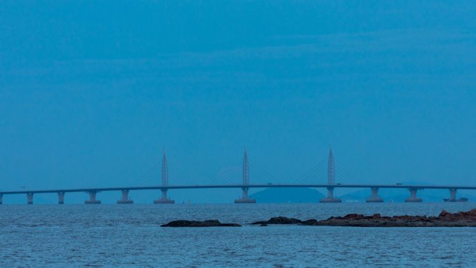 港珠澳大桥海豚塔景观月亮升起4K延时影像