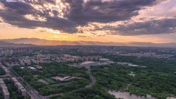 奥运塔上俯瞰夕阳落日