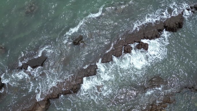 大海航拍风平浪静美丽海景