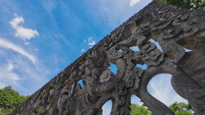 龙形建筑天空