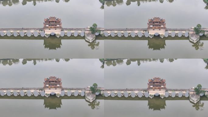古朴典雅的建水古桥双龙桥