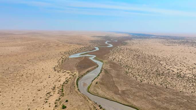 4K航拍新疆地区塔克拉玛干沙漠风景9