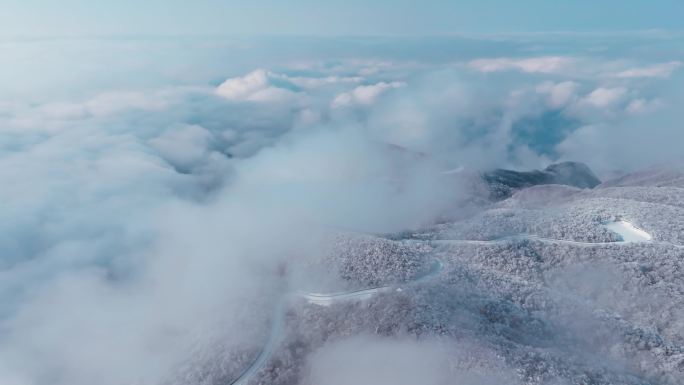 4K航拍陕西汉中龙头山云海雪景