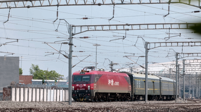 绿皮火车 火车站