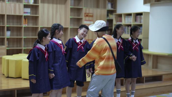 小学生毕业同学博士服