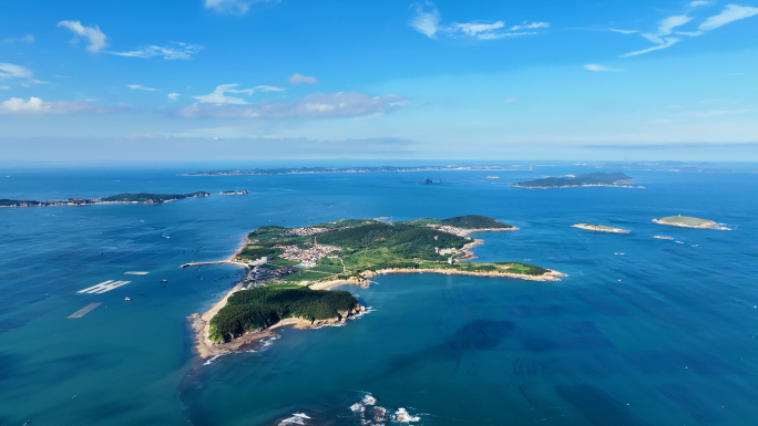 唯美大气蓝天白云海岛岛屿海景航拍