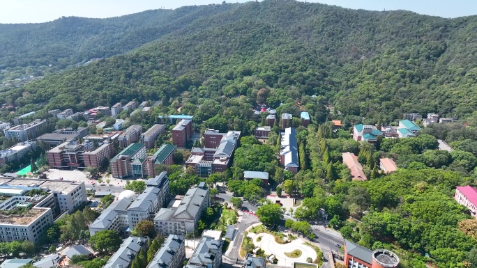 4K航拍长沙岳麓山脚下大学城2