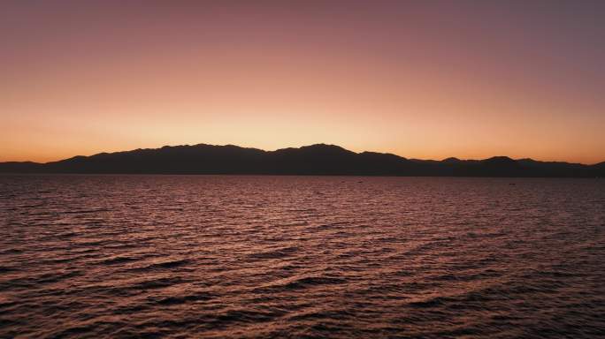 5K-黄昏光影下的渔船，澄江夕阳