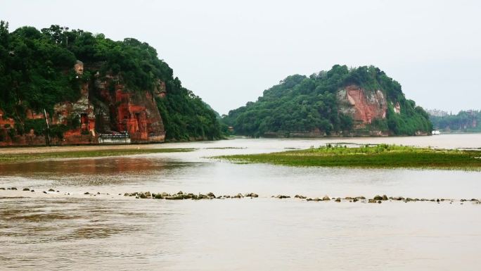 乐山大佛三江汇流视频素材