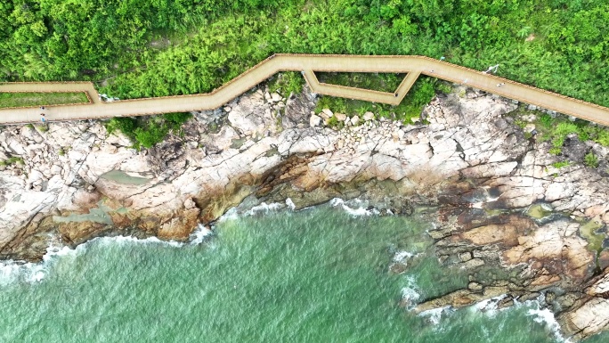 航拍大海海浪礁石栈道海景风景