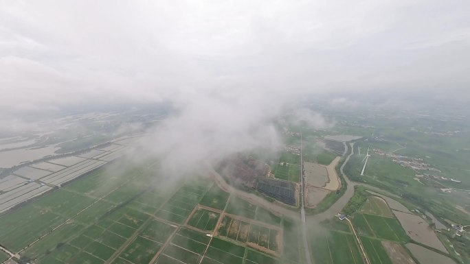 穿越机远航航拍穿越高空云层平流雾